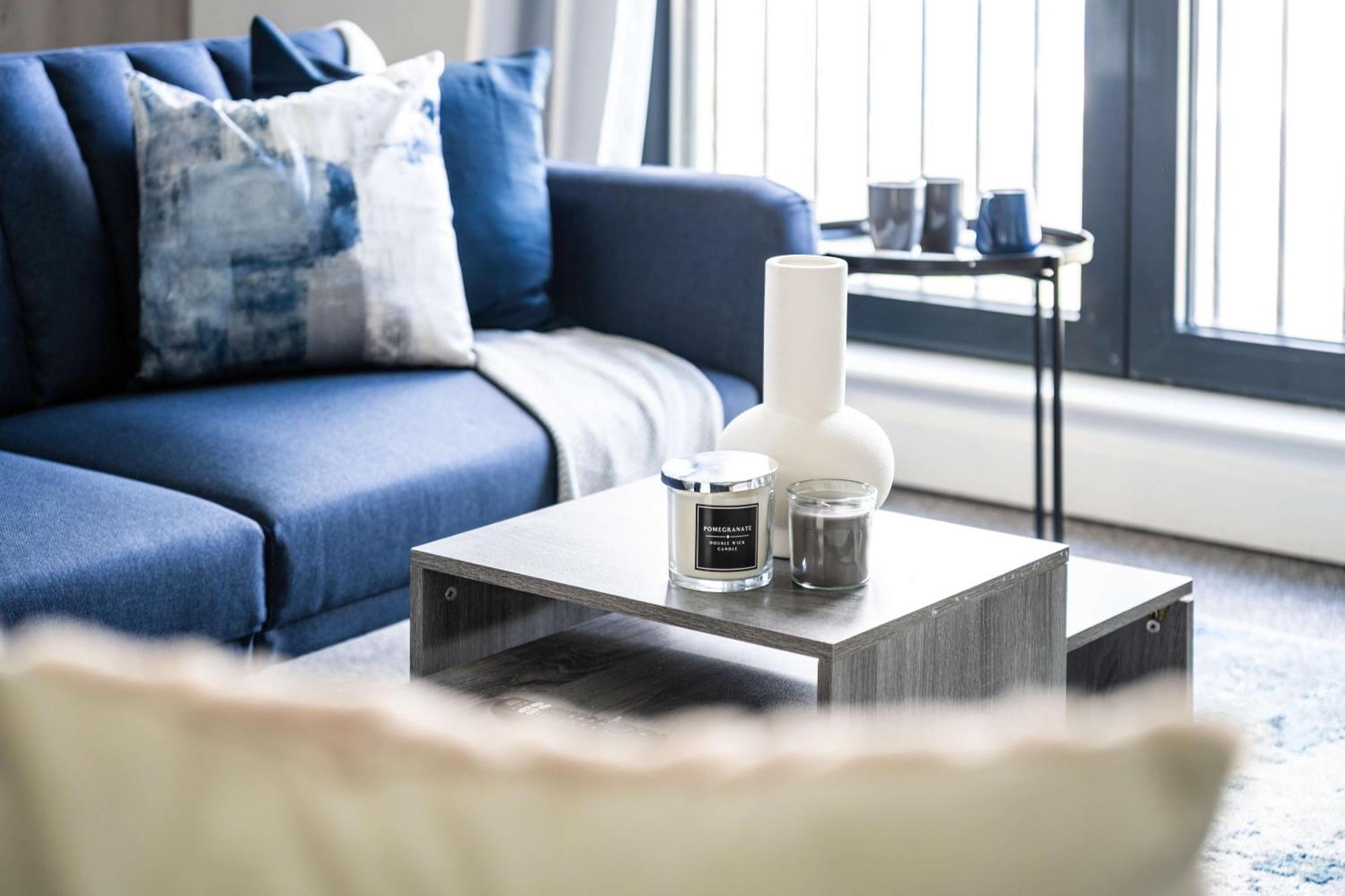 Livestay-New Private Apartment Building Minutes From Heathrow スラウ エクステリア 写真