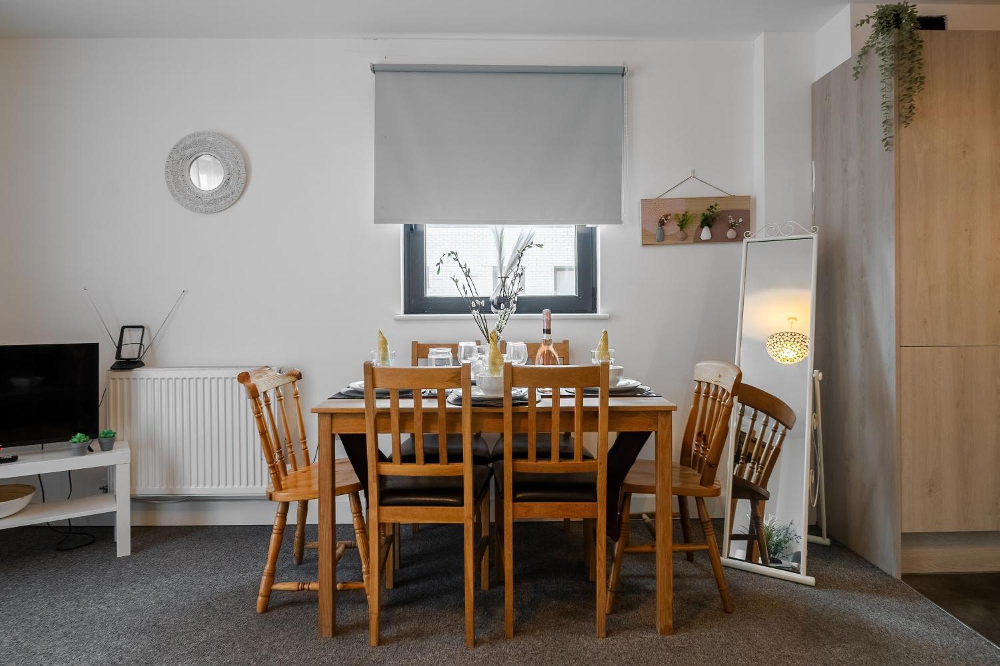 Livestay-New Private Apartment Building Minutes From Heathrow スラウ エクステリア 写真