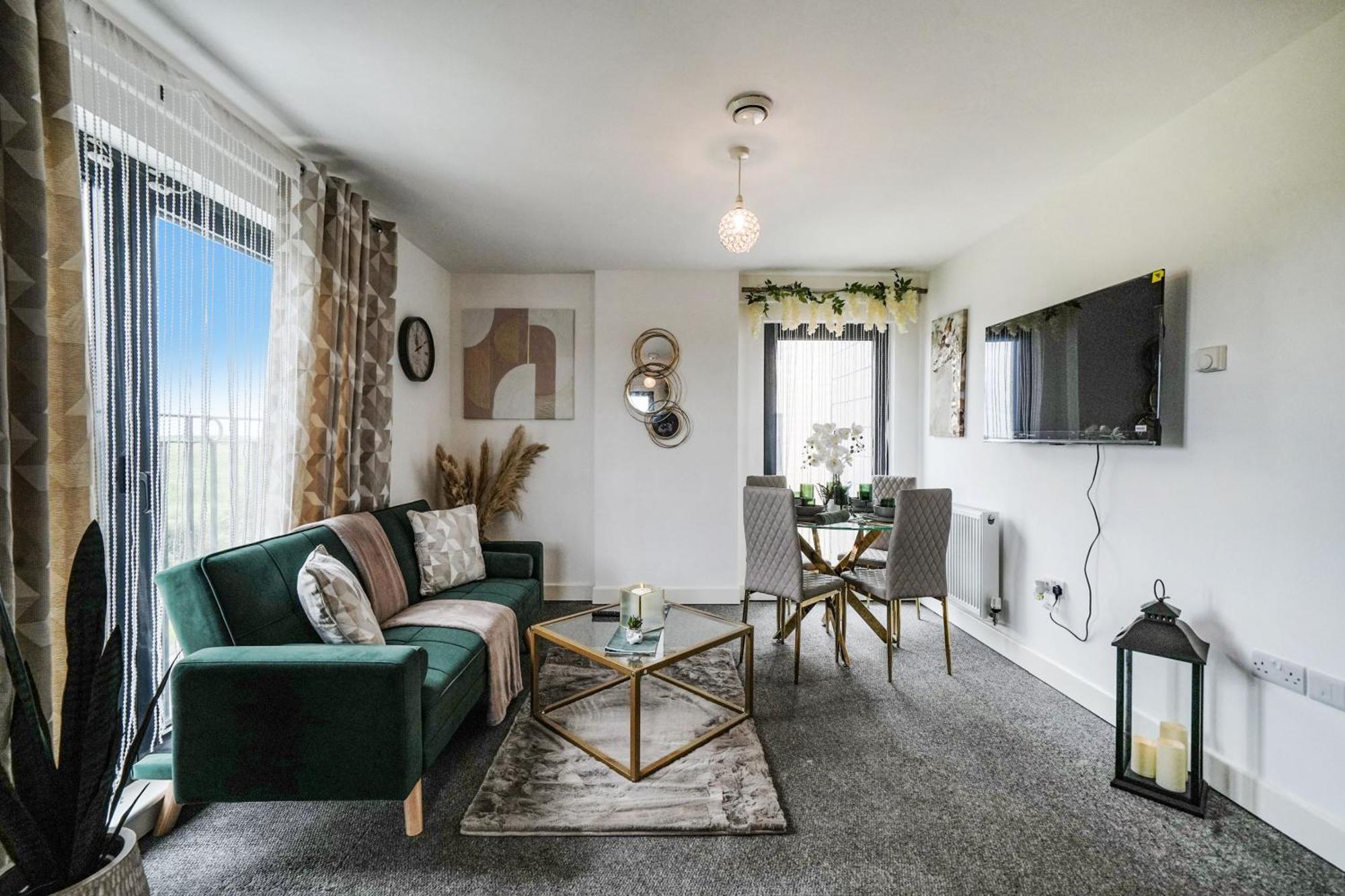 Livestay-New Private Apartment Building Minutes From Heathrow スラウ エクステリア 写真